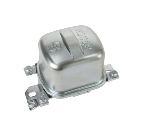 Gelijkstroom dynamo regelaar 12v / 16 Amp B+ D+ DF D- 61 electronisch