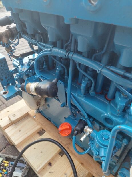 Lister LPW4 SABB L4.186 40hp with reverse gear (Keel cooling) - Image 7