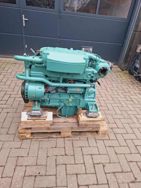 Volvo Penta D5a  (Deutz BF4M) Scheepsmotor 140Pk PRM keerkoppeling