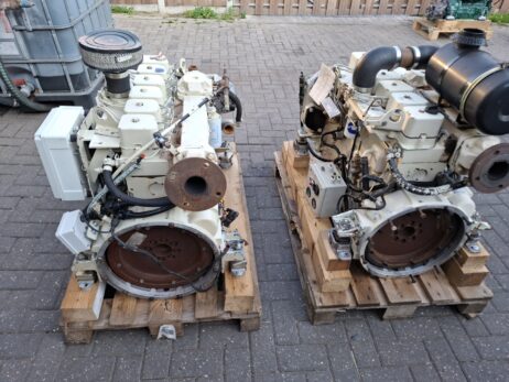 Cummins  2x 6B 5.9-M  115Pk Marine engine 24v (engine only) - Image 7