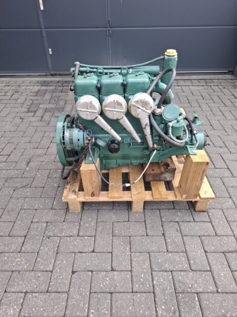 Volvo Penta MD17c 36 hp with MS gearbox and heat exchanger