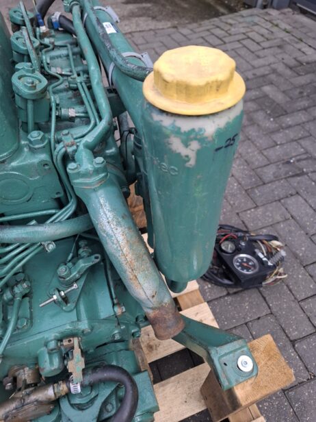 Volvo Penta MD17c 36 hp with MS gearbox and heat exchanger - Image 4