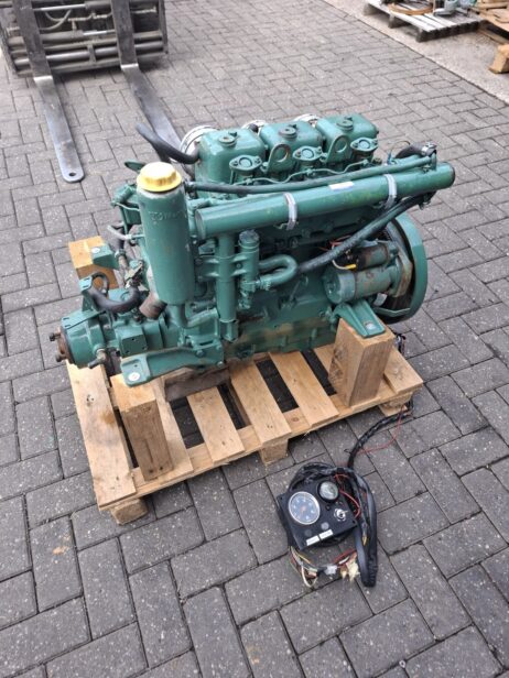Volvo Penta MD17c 36 hp with MS gearbox and heat exchanger - Image 6