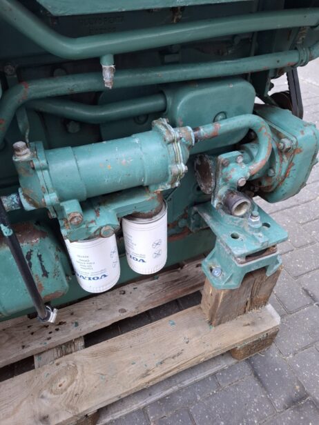 Volvo Penta TAMD60  250hp  with Twindisc MG502 reverse gear - Image 10