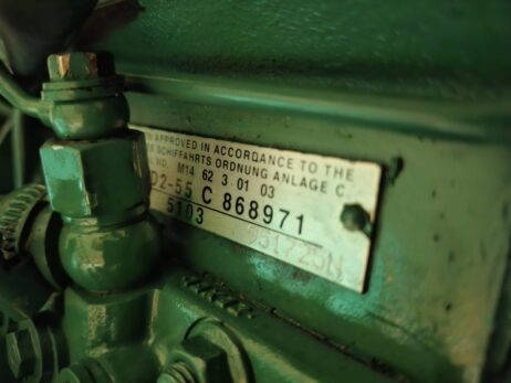 Volvo Penta D2-55L met keerkoppeling en dashboard - Afbeelding 13