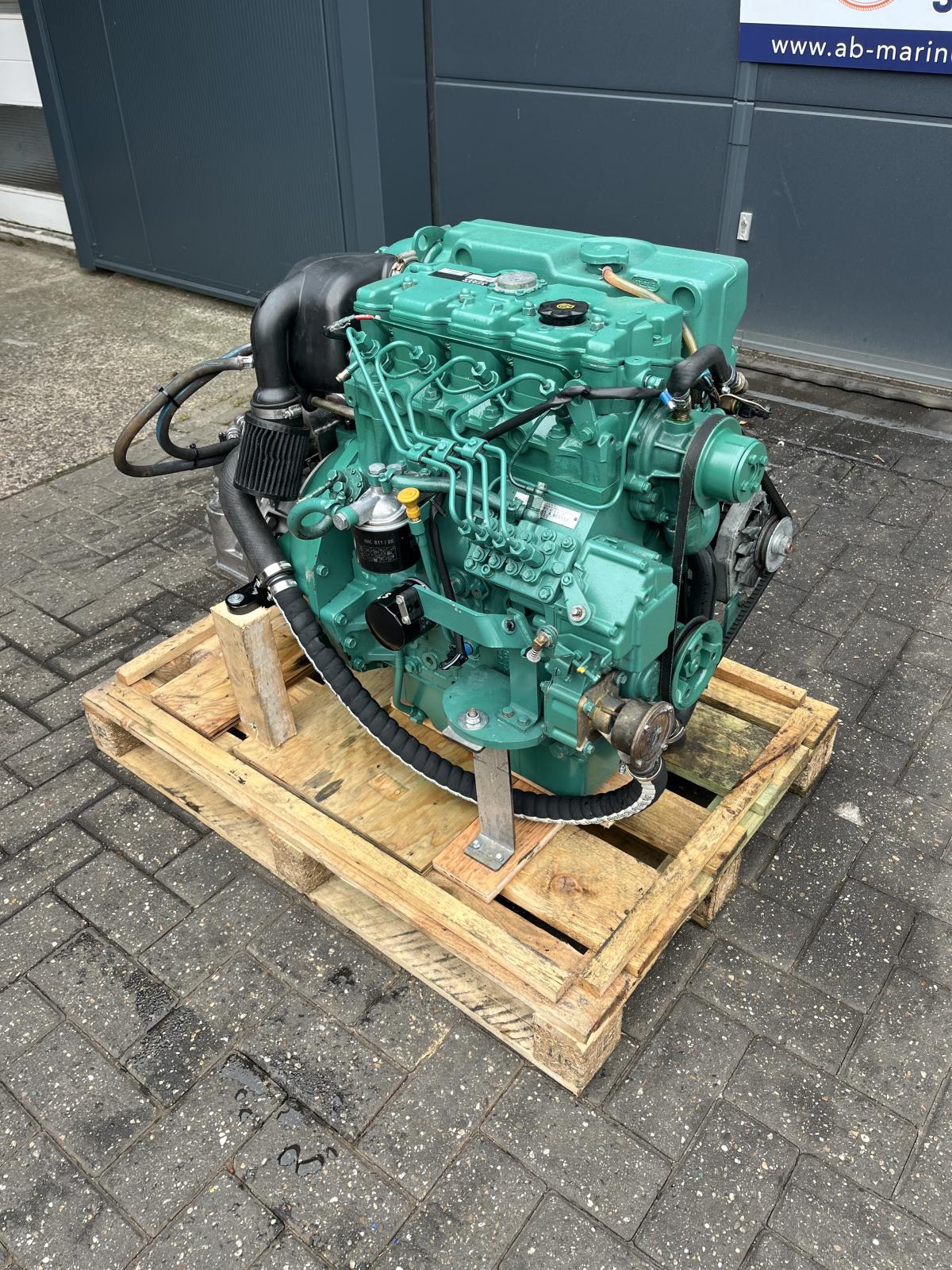 Volvo Penta D2-55L mit Getriebe und Armaturenbrett – Bild 8