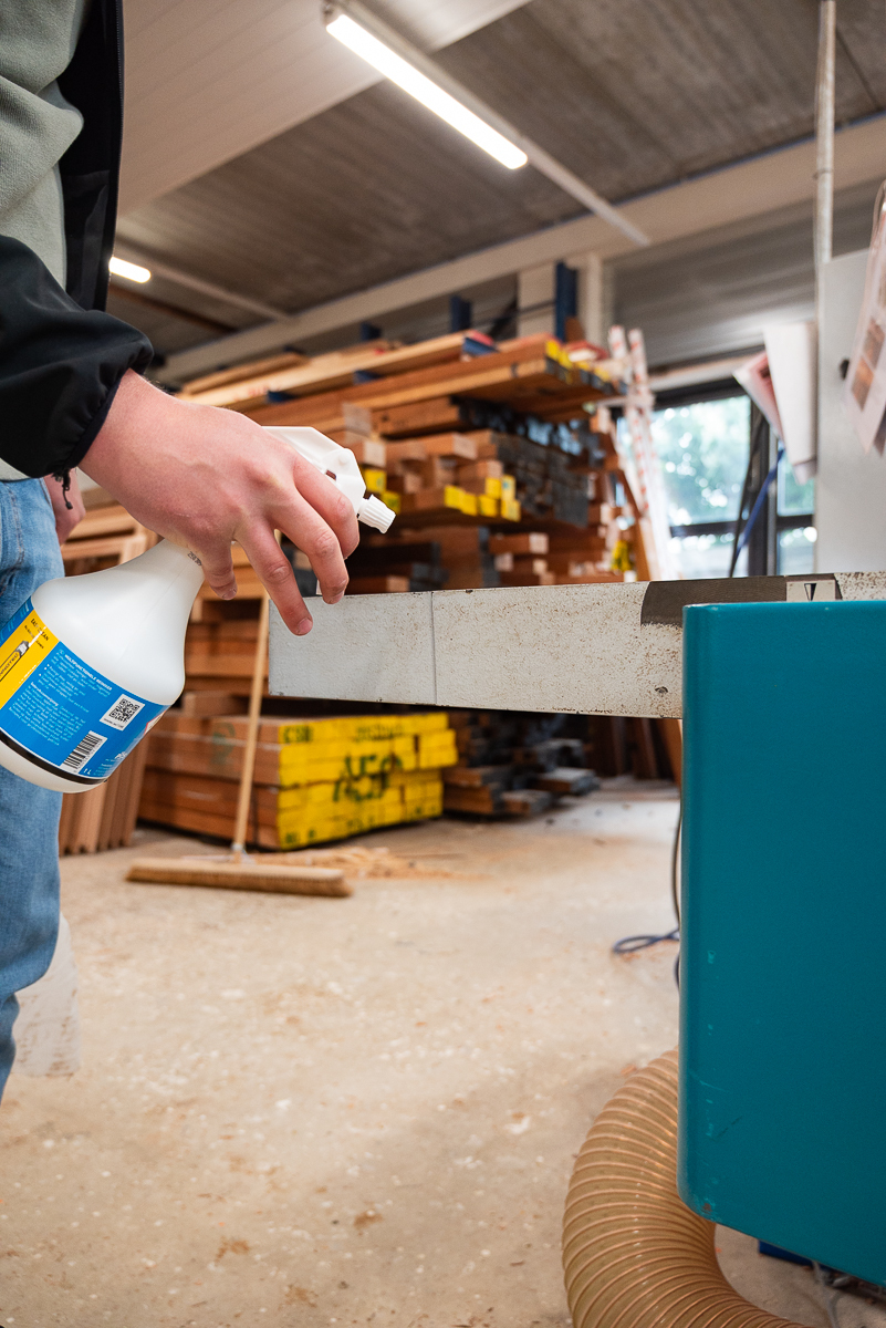 Innotec Easy Clean | Allesreiniger Polstermaterialien aus Kunststoff, Lack, Aluminium, Chrom und Plane – Bild 2