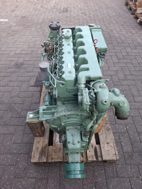 Volvo Penta AQD40 (AD40) 130hp engine only - Image 2