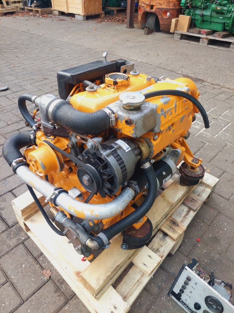 Vetus M3.10 20hp Diesel Marine engine (with dashboard) AB Marine service
