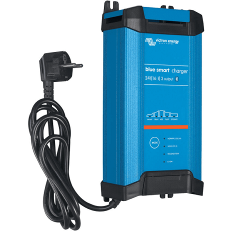 Blue Smart IP22 Charger 24/16(3) 230V AU/NZ