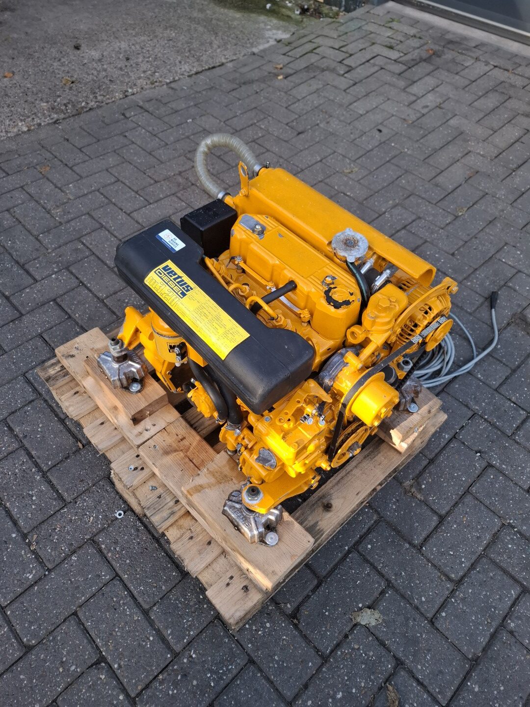 Vetus M3.28 28 PS komplett mit Wendekupplung und Armaturenbrett – Bild 4