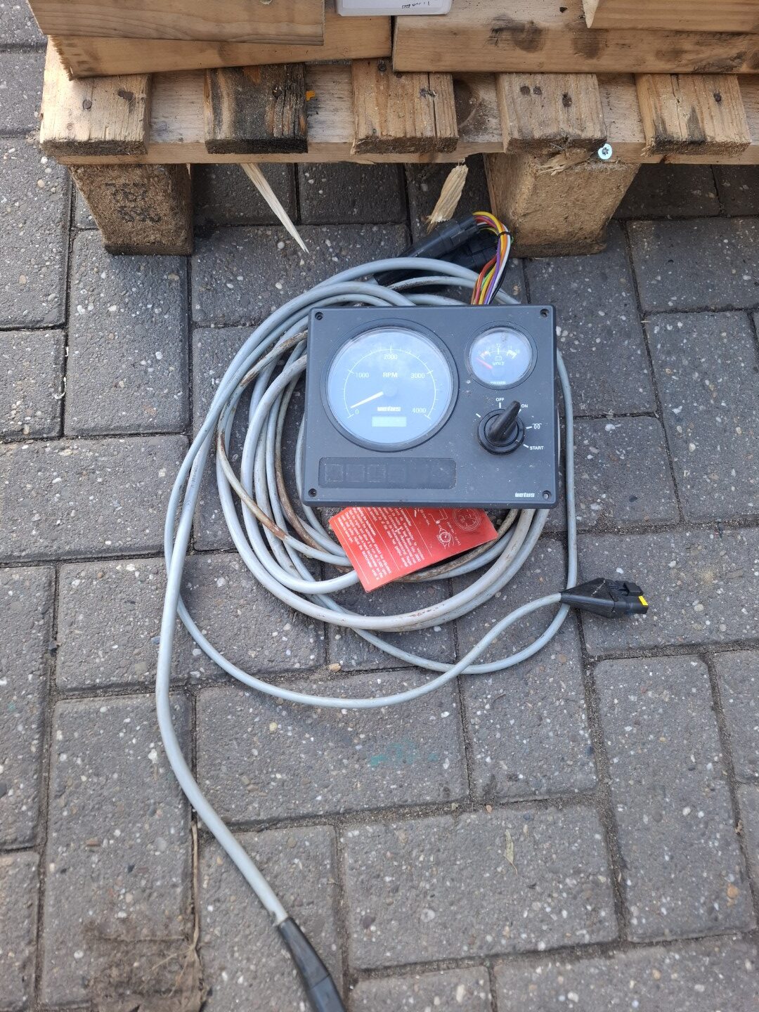 Vetus M3.28 28 PS komplett mit Wendekupplung und Armaturenbrett – Bild 5