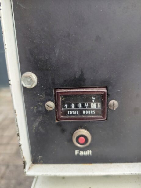 Cummins Onan 6.5Kva 6.5MDKDP generator 110/220V with cabinet - Image 7