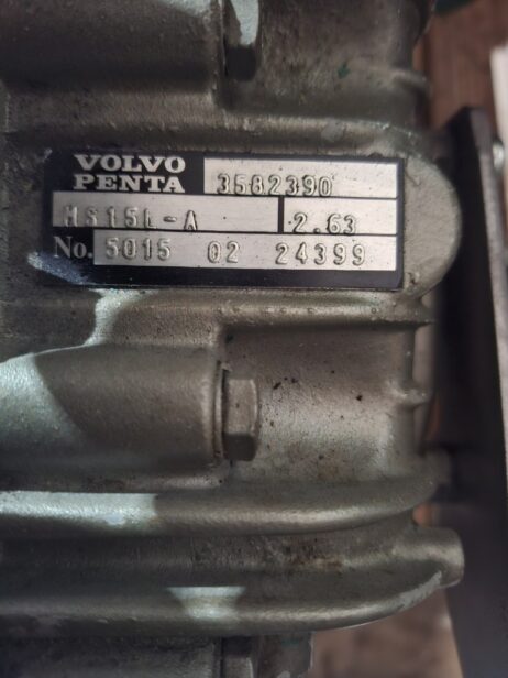 Craftsman CM4.33 33hp marine engine (393 hours) - Image 4