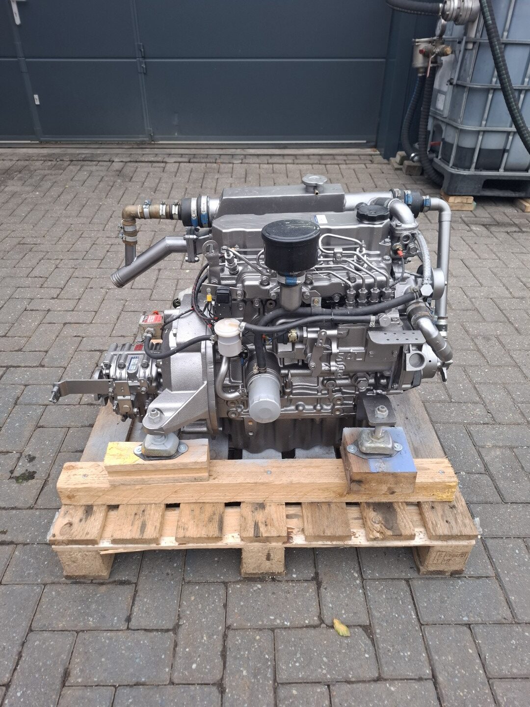 Mitsubishi S4L  35pk scheepsmotor met warmtewisselaar keerkoppeling