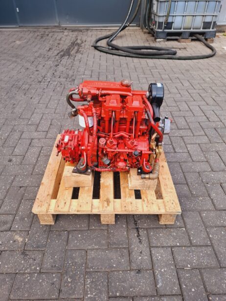 Ruggerini MM150 Marine engine 15hp with reverse gear