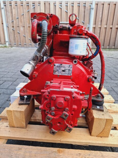 Ruggerini MM150 Marine engine 15hp with reverse gear - Image 8