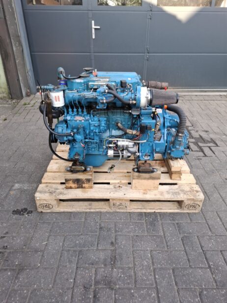 Sabb M4 (Mitsubishi S4E) 70 PS Schiffsmotor mit Wärmetauscher – Komplettmotor M4 295GRLB