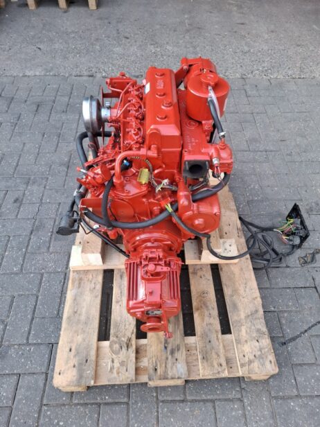 Bukh DV36 36hp marine engine with reverse gear Keel cooling - Image 10