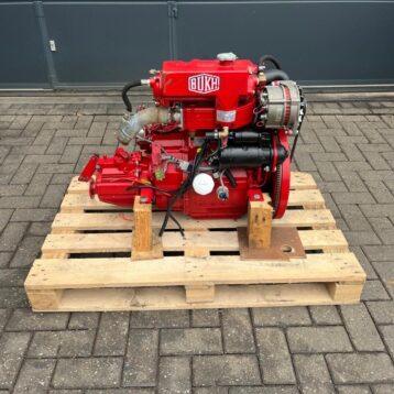 Bukh DV24 ME marine engine with gearbox and heat exchanger