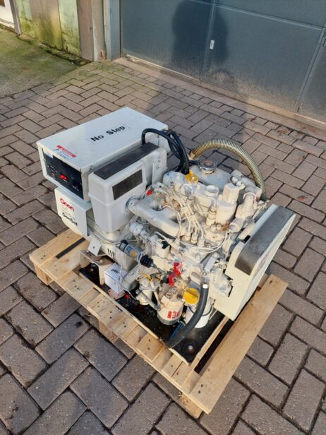 Cummins Onan 6,5 kVA 6.5MDKDP Generator (defekt, gibt nur 40V) – Bild 4