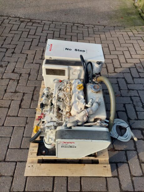 Cummins Onan 6,5 kVA 6.5MDKDP Generator (defekt, gibt nur 40V) – Bild 5