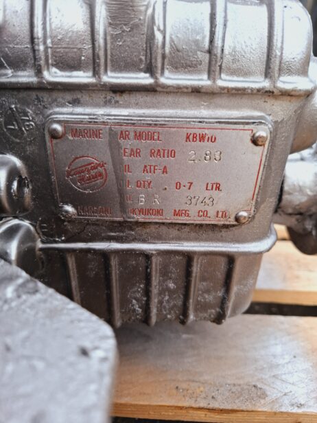 Yanmar 2QM15 marine engine with gearbox and dashboard - Image 9