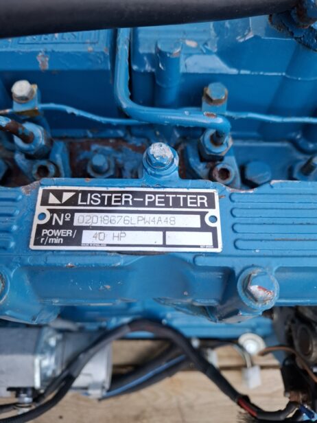 Lister 40hp LPW4 marine engine with reversing gear (keel cooling) - Image 3