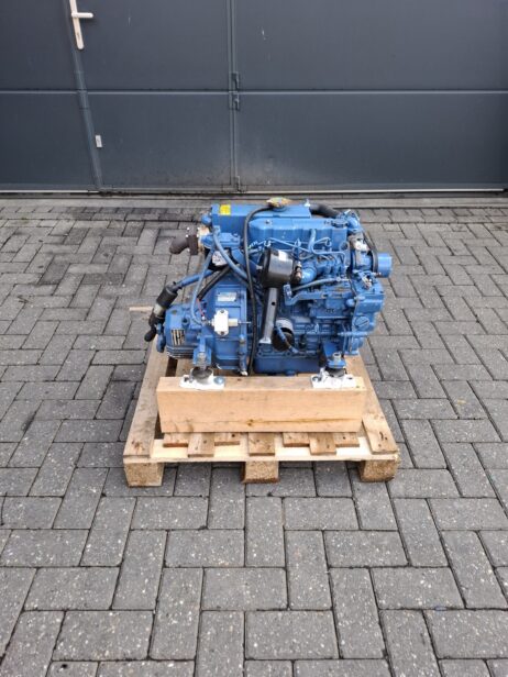 Sole mini 26 25hp Marine engine with reverse gearbox