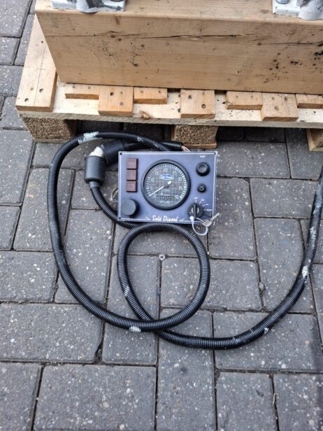 Sole mini 26 25hp Marine engine with reverse gearbox - Image 4