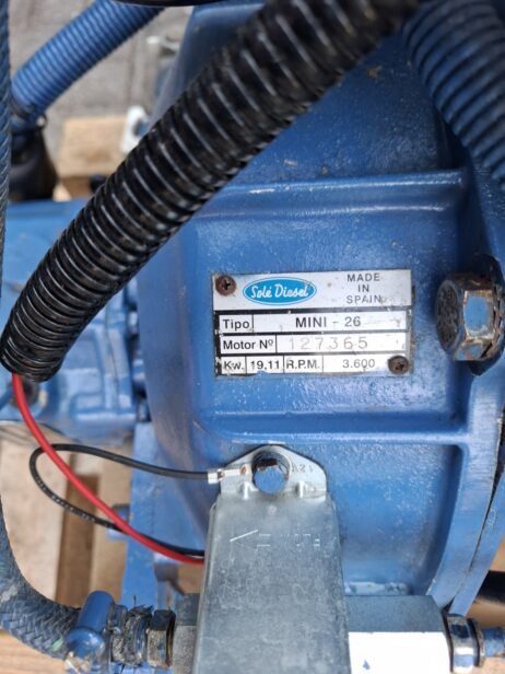 Sole mini 26 25hp Marine engine with reverse gearbox - Image 7