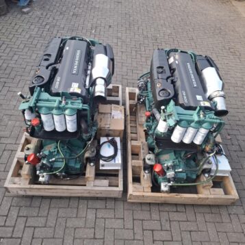 Volvo Penta (2x) TAMD71A 350 HP Marine Engine