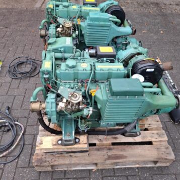 set of Volvo Penta TAMD31A 130hp Marine engine Heat exchanger