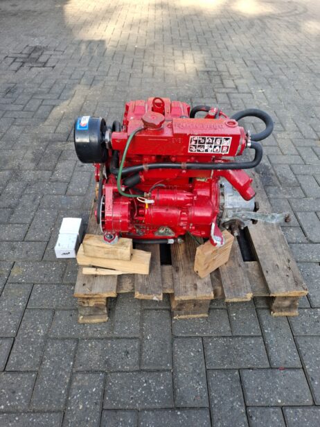 Ruggerini MM191 Marine engine 20hp with reverse gear