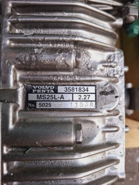Volvo Penta MD22  50pk scheepsmotor met keerkoppeling en dashboard - Afbeelding 8