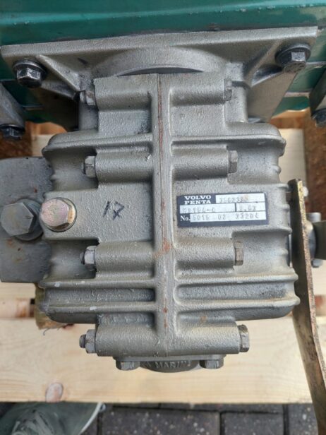 Volvo Penta MD2040 marine engine with reverse gear and dashboard - Image 8