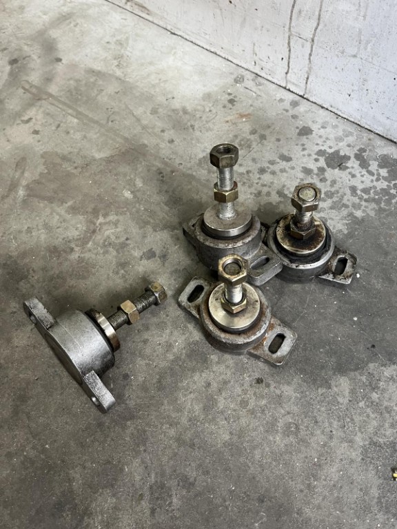 Volvo Penta MD22 50hp Marine Engine with Gearbox and Dashboard - Image 4