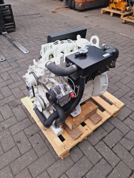Kubota V1903 dieselmotor met warmtewisselaar ex generator (Nanni N3.38) - Afbeelding 4