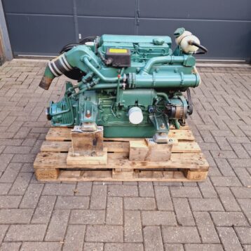 Volvo Penta MD31 62hp Marine engine with reverse gear