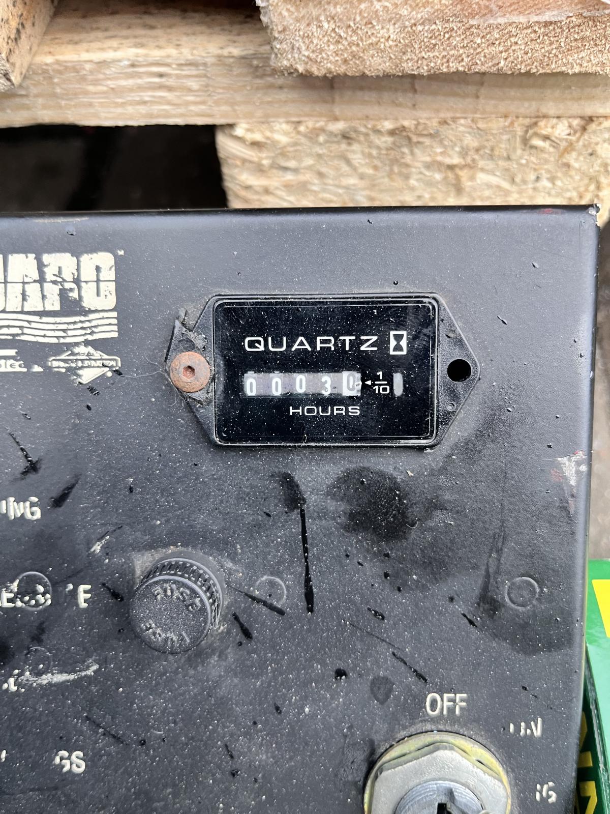 Daihatsu DM850D 26 HP demo marine engine heat exchanger with gearbox - Image 13