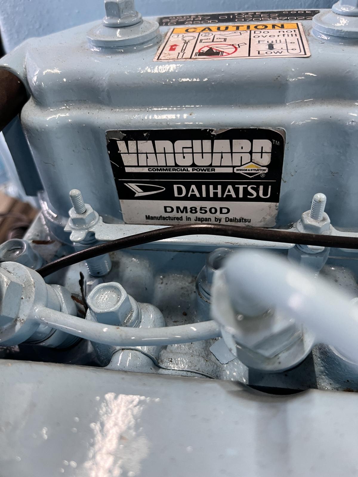 Daihatsu DM850D 26 HP demo marine engine heat exchanger with gearbox - Image 14