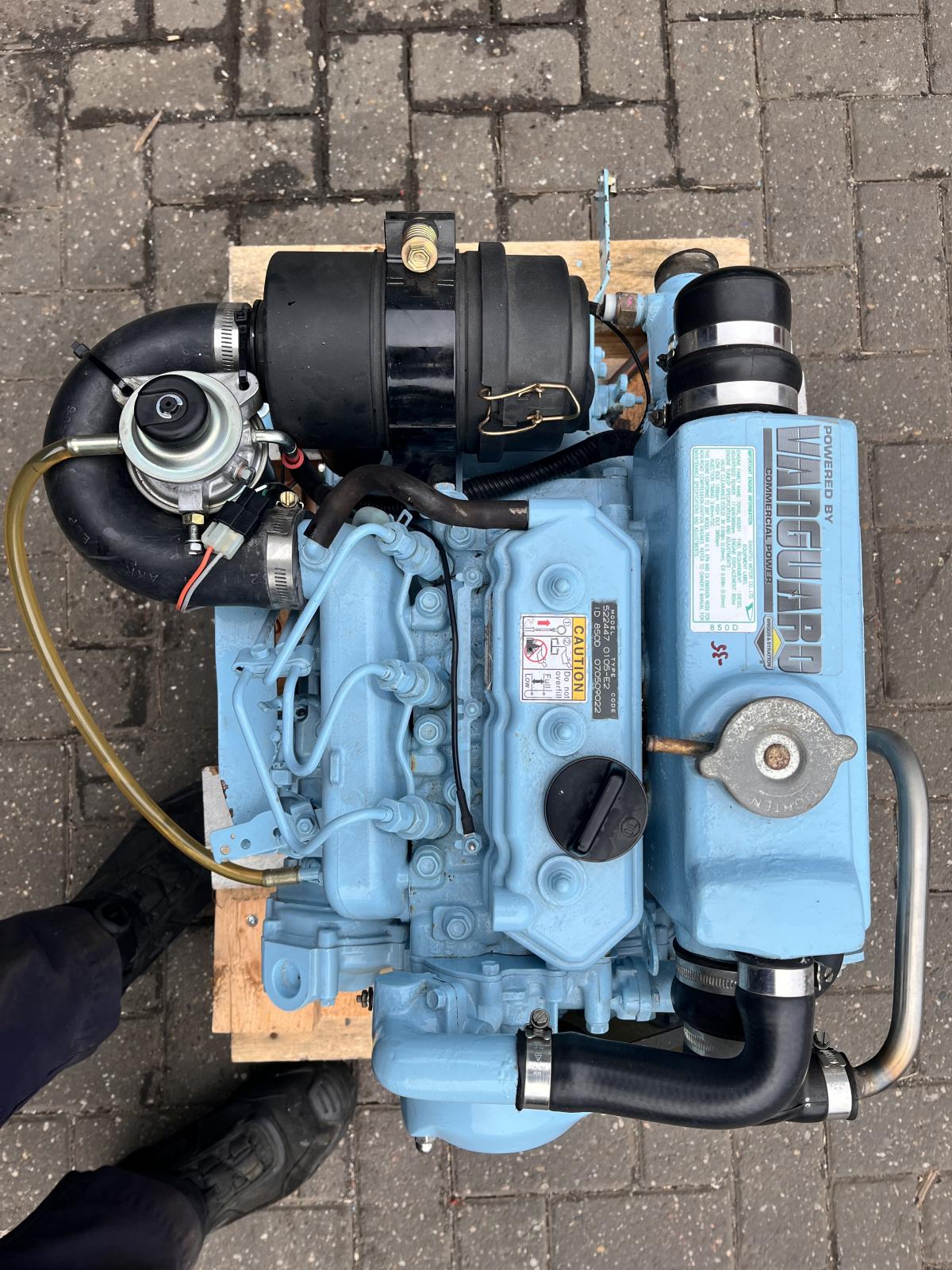 Daihatsu DM850D 26 HP demo marine engine heat exchanger with gearbox - Image 12