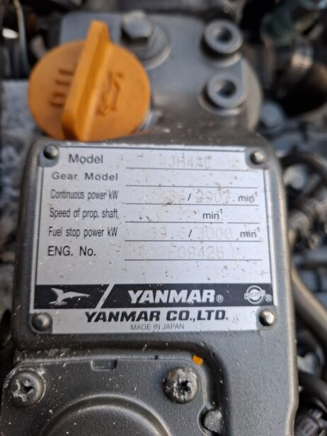 Yanmar 4JH4E Marine engine 55hp Heat exchanger Hydraulic reverse gear - Image 7