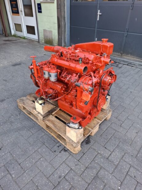 Iveco 8041 M35   80pk scheepsmotor kielkoeling  (24V) - Afbeelding 9