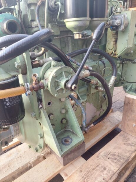 Ford Lehman 2712E 80hp marine engine hydraulic reverse gearbox (Keel cooling) - Image 10