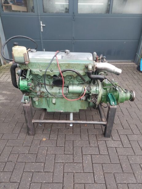 Ford Lehman 2713E 100hp marine engine hydraulic reverse gearbox (Keel cooling)