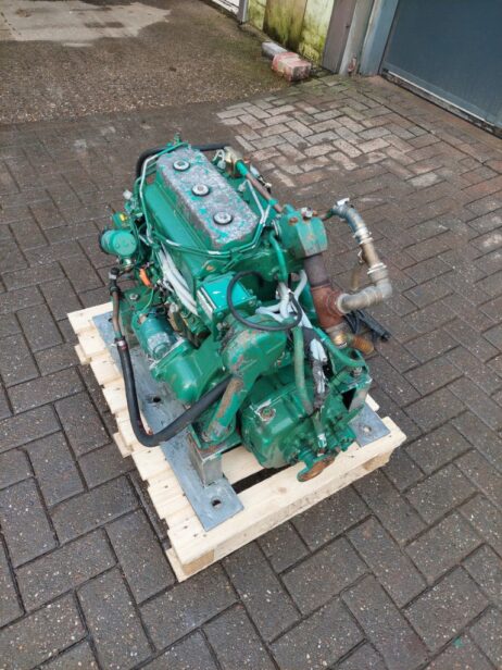 Volvo Penta MD2003 Marine engine (30hp) with  PRM hydraulic reverse gear - Image 2