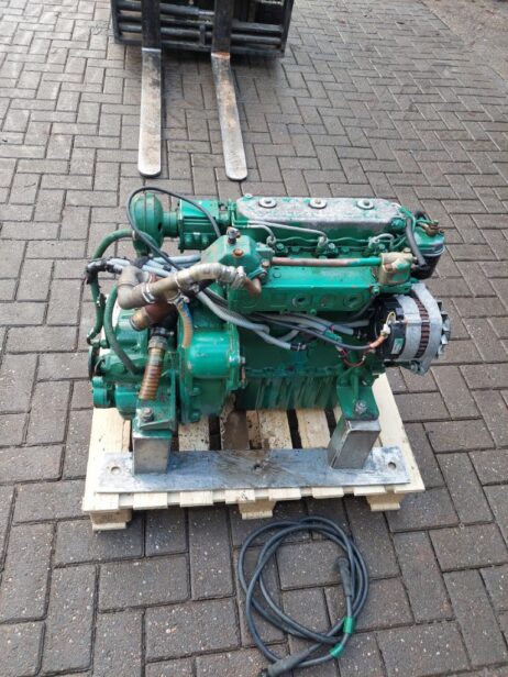 Volvo Penta MD2003 Marine engine (30hp) with  PRM hydraulic reverse gear - Image 5