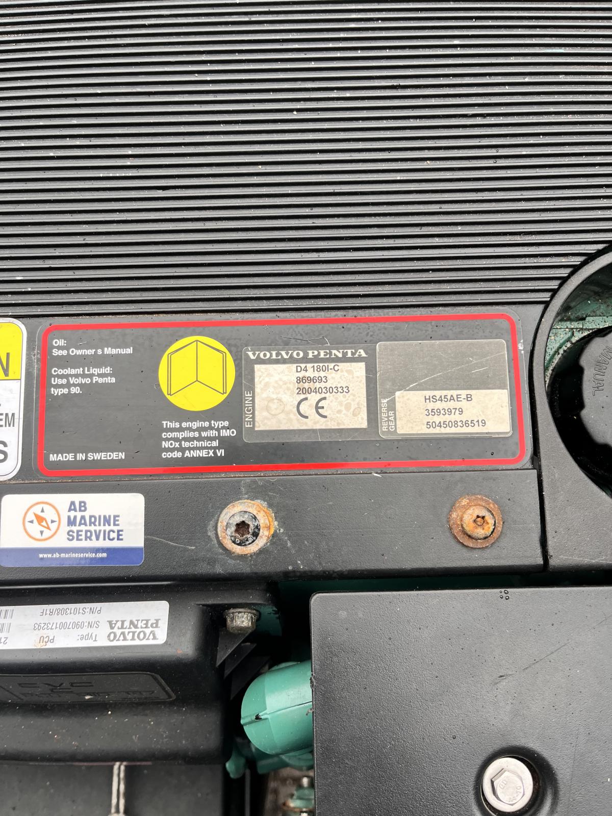 Volvo Penta D4-180 scheepsmotor met keerkoppeling - Afbeelding 4