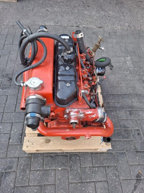 Peugeot Indenor DTN marine engine with HBW15 - (not complete) - Image 5
